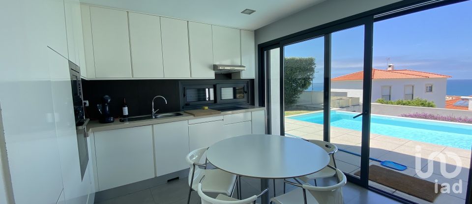 House T4 in Ribamar of 250 m²