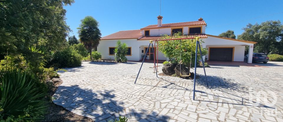 Quinta T5 em Ribeira de Nisa e Carreiras de 235 m²