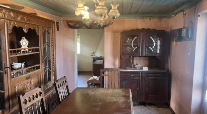 Maison T3 à Santa Cruz da Trapa e São Cristóvão de Lafões de 184 m²