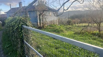 Maison T3 à Santa Cruz da Trapa e São Cristóvão de Lafões de 184 m²