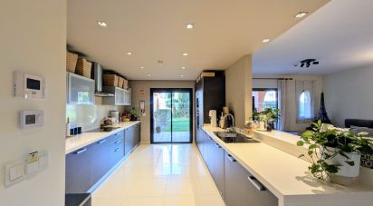 Appartement T2 à Alcantarilha e Pêra de 109 m²