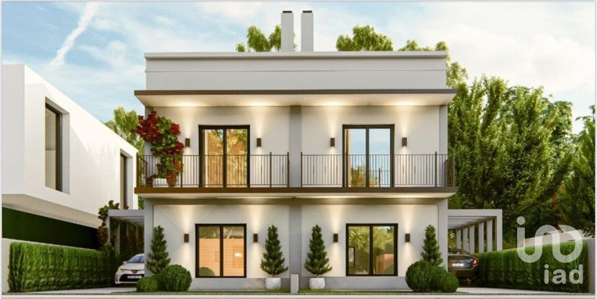 Moradia T4 em Fernão Ferro de 112 m²