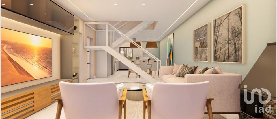 Moradia T4 em Fernão Ferro de 112 m²