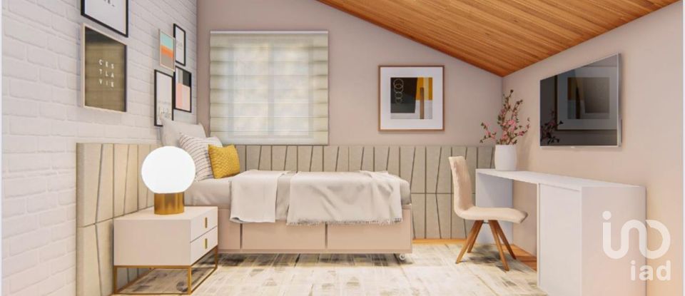 Moradia T4 em Fernão Ferro de 112 m²