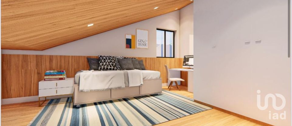 Moradia T4 em Fernão Ferro de 112 m²