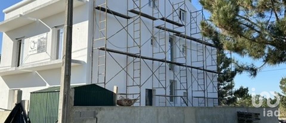 Moradia T4 em Fernão Ferro de 112 m²