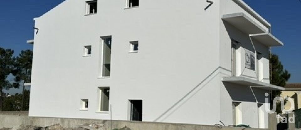 Moradia T4 em Fernão Ferro de 112 m²