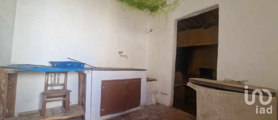 House T2 in Lamas e Cercal of 68 m²