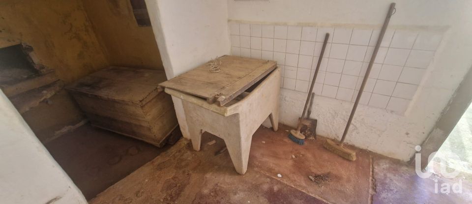 House T2 in Lamas e Cercal of 68 m²