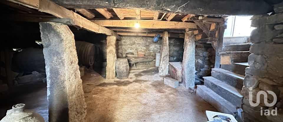 Moradia T3 em Amoreira, Parada e Cabreira de 127 m²