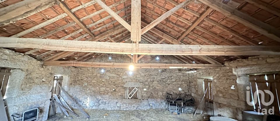 Moradia T3 em Amoreira, Parada e Cabreira de 127 m²