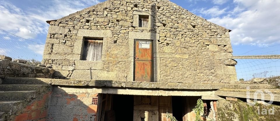 Moradia T3 em Amoreira, Parada e Cabreira de 127 m²