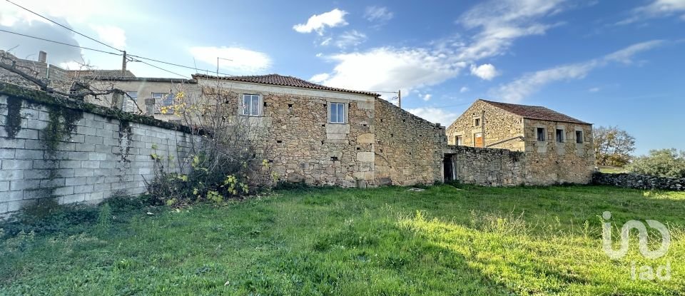 Moradia T3 em Amoreira, Parada e Cabreira de 127 m²