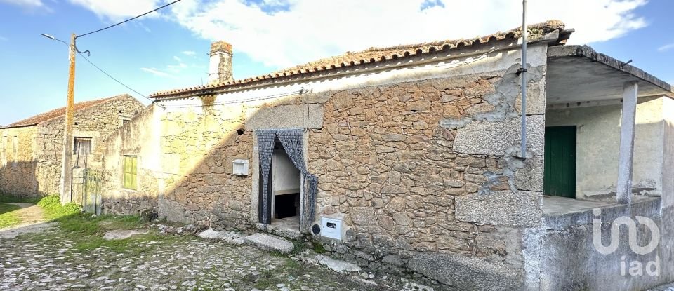 Moradia T3 em Amoreira, Parada e Cabreira de 127 m²