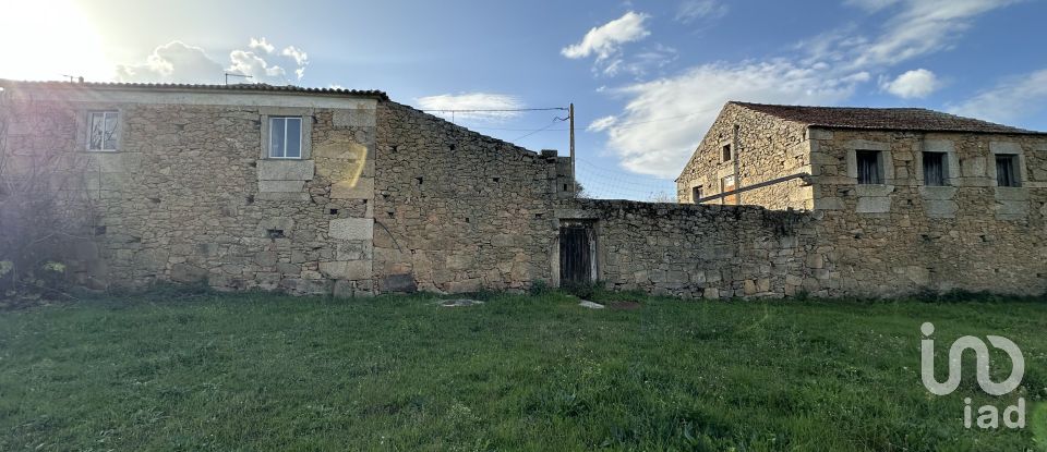 Moradia T3 em Amoreira, Parada e Cabreira de 127 m²