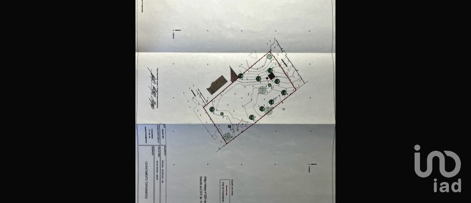 Terrain à Palmela de 2 171 m²