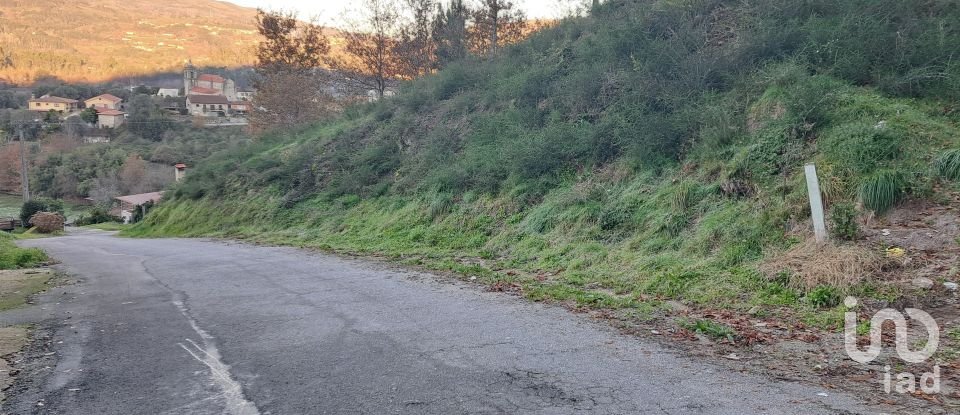 Terrain à Sande, Vilarinho, Barros e Gomide de 6 101 m²