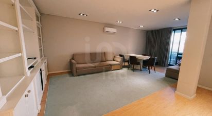 Apartment T3 in Lordelo Do Ouro E Massarelos of 137 m²