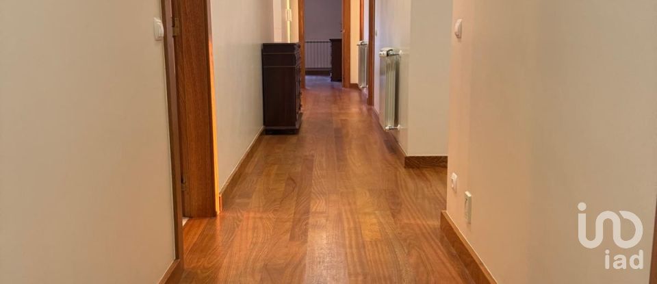 Traditional house T3 in Valado dos Frades of 563 m²