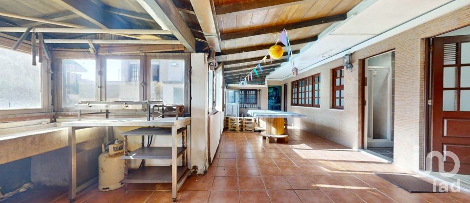 Lodge T4 in Perafita, Lavra E Santa Cruz Do Bispo of 260 m²