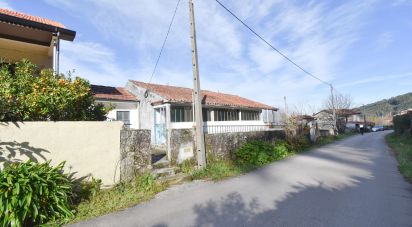 Maison de village T2 à Vila Nova de 223 m²