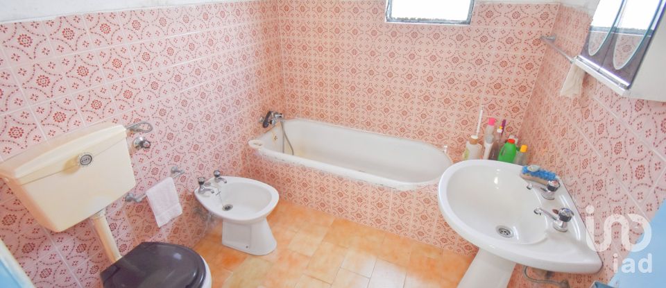 Maison de village T2 à Vila Nova de 223 m²