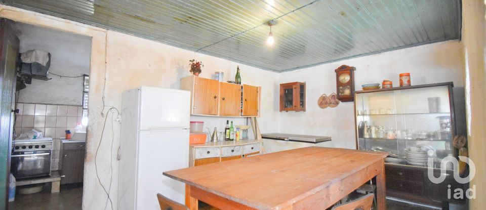 Maison de village T2 à Vila Nova de 223 m²