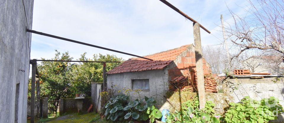 Maison de village T2 à Vila Nova de 223 m²