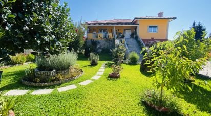 Traditional house T5 in Covas of 335 m²