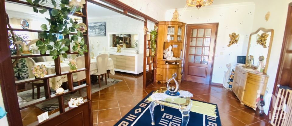 Traditional house T5 in Covas of 335 m²