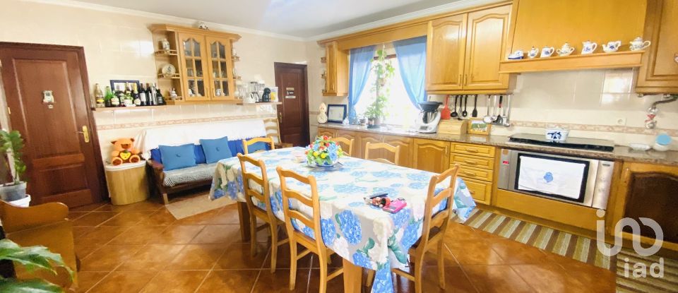 Traditional house T5 in Covas of 335 m²