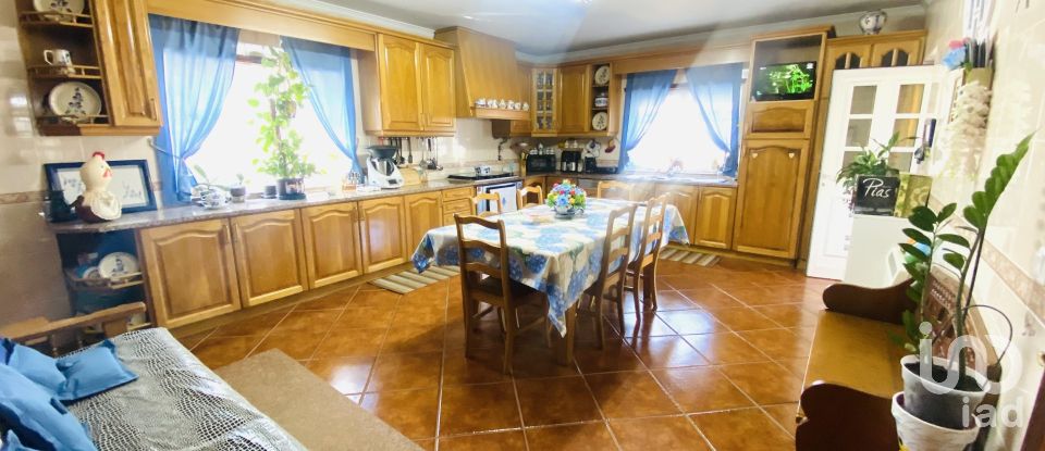 Traditional house T5 in Covas of 335 m²