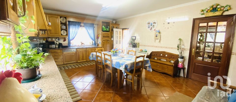 Traditional house T5 in Covas of 335 m²