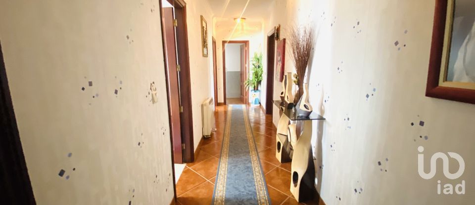 Traditional house T5 in Covas of 335 m²