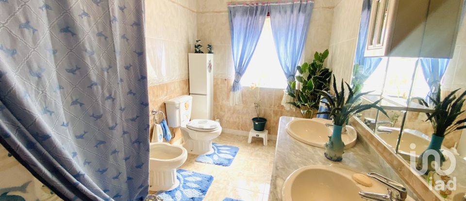 Traditional house T5 in Covas of 335 m²