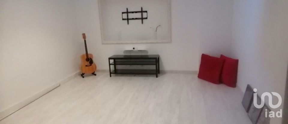 Moradia T4 em Venda do Pinheiro e Santo Estêvão das Galés de 217 m²