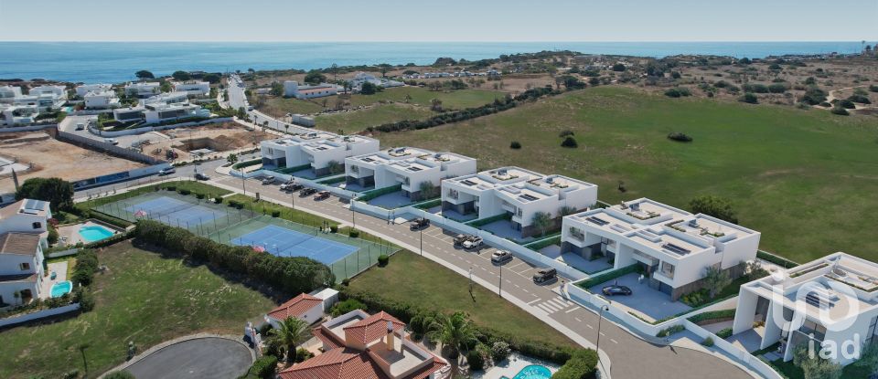 Moradia T4 em São Gonçalo De Lagos de 300 m²