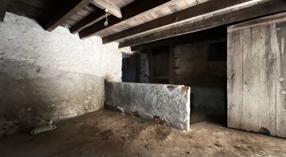 Maison traditionnelle T1 à Gândaras de 160 m²