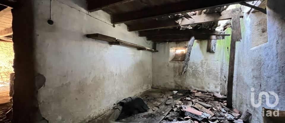 Maison traditionnelle T1 à Gândaras de 160 m²