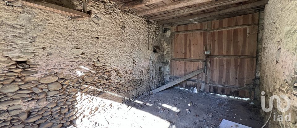 Maison traditionnelle T1 à Gândaras de 160 m²