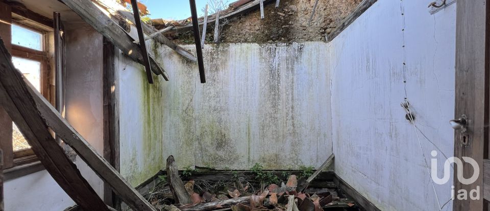 Maison traditionnelle T1 à Gândaras de 160 m²