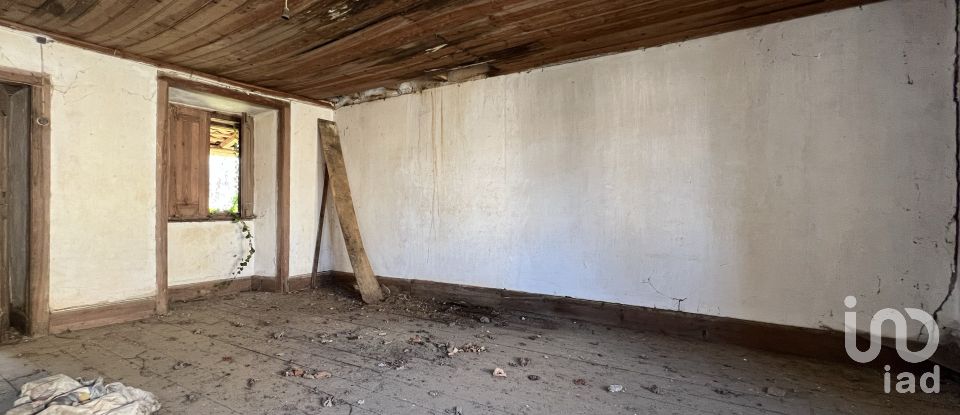 Maison traditionnelle T1 à Gândaras de 160 m²