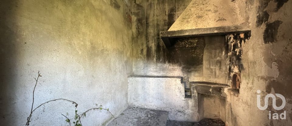 Maison traditionnelle T1 à Gândaras de 160 m²