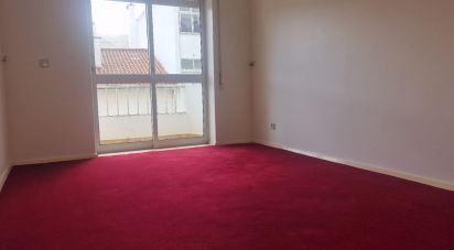 Apartment T2 in Mira de Aire of 140 m²