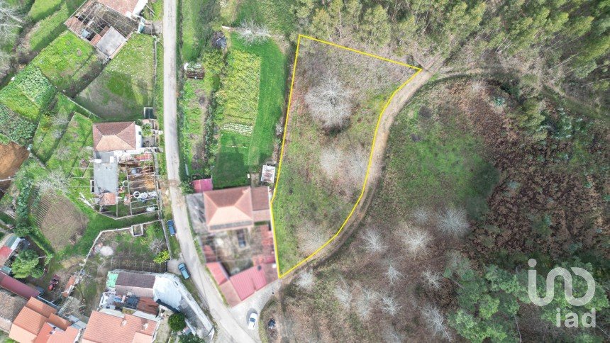 Terreno urbano em Espinhal de 1 116 m²