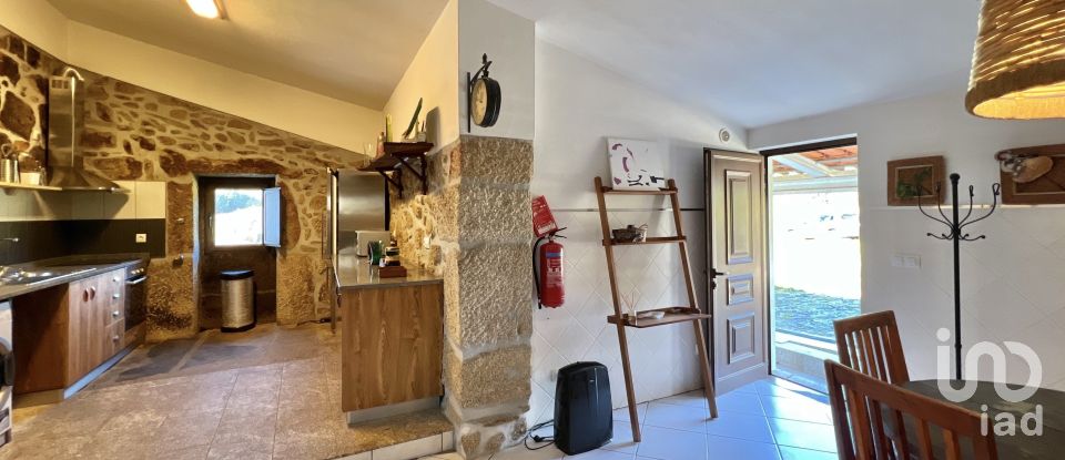 Farm T3 in Fornos de Algodres of 250 m²