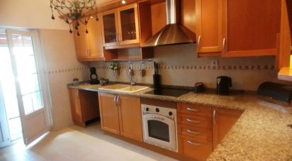 Maison T4 à Venda do Pinheiro e Santo Estêvão das Galés de 217 m²