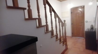 Maison T4 à Venda do Pinheiro e Santo Estêvão das Galés de 217 m²