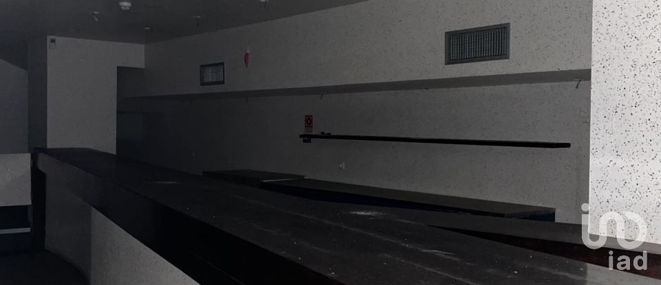 Boutique/Local commercial à Chafé de 565 m²