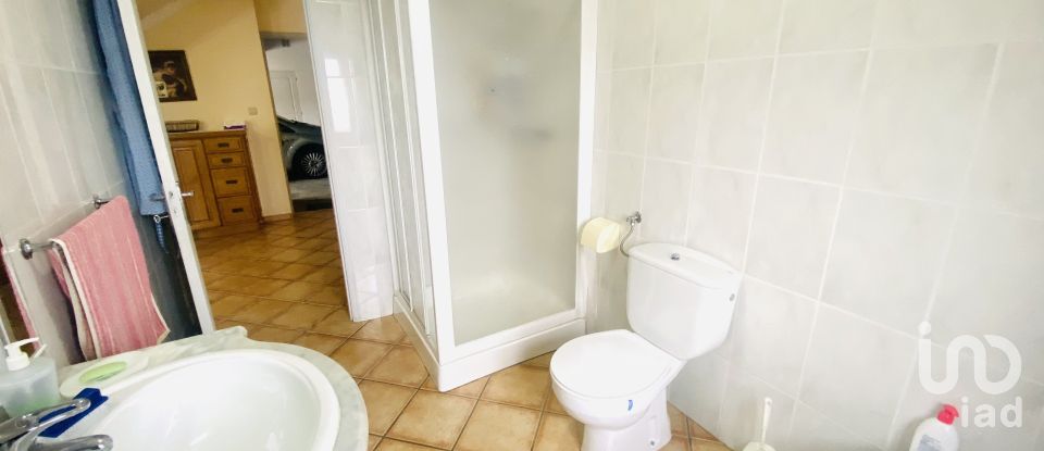 Traditional house T5 in Campos e Vila Meã of 183 m²